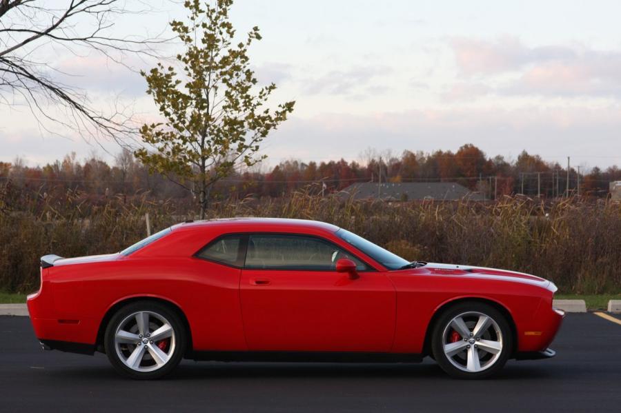  Dodge Challenger SRT8 2008 года  (фото 306 из 356)